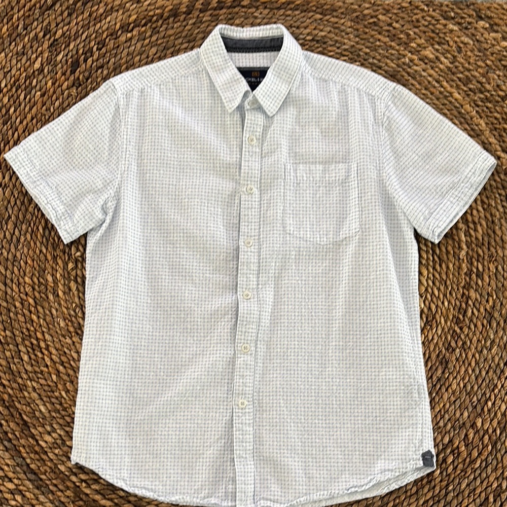 Casual Button Down Shirt with Classic Collar